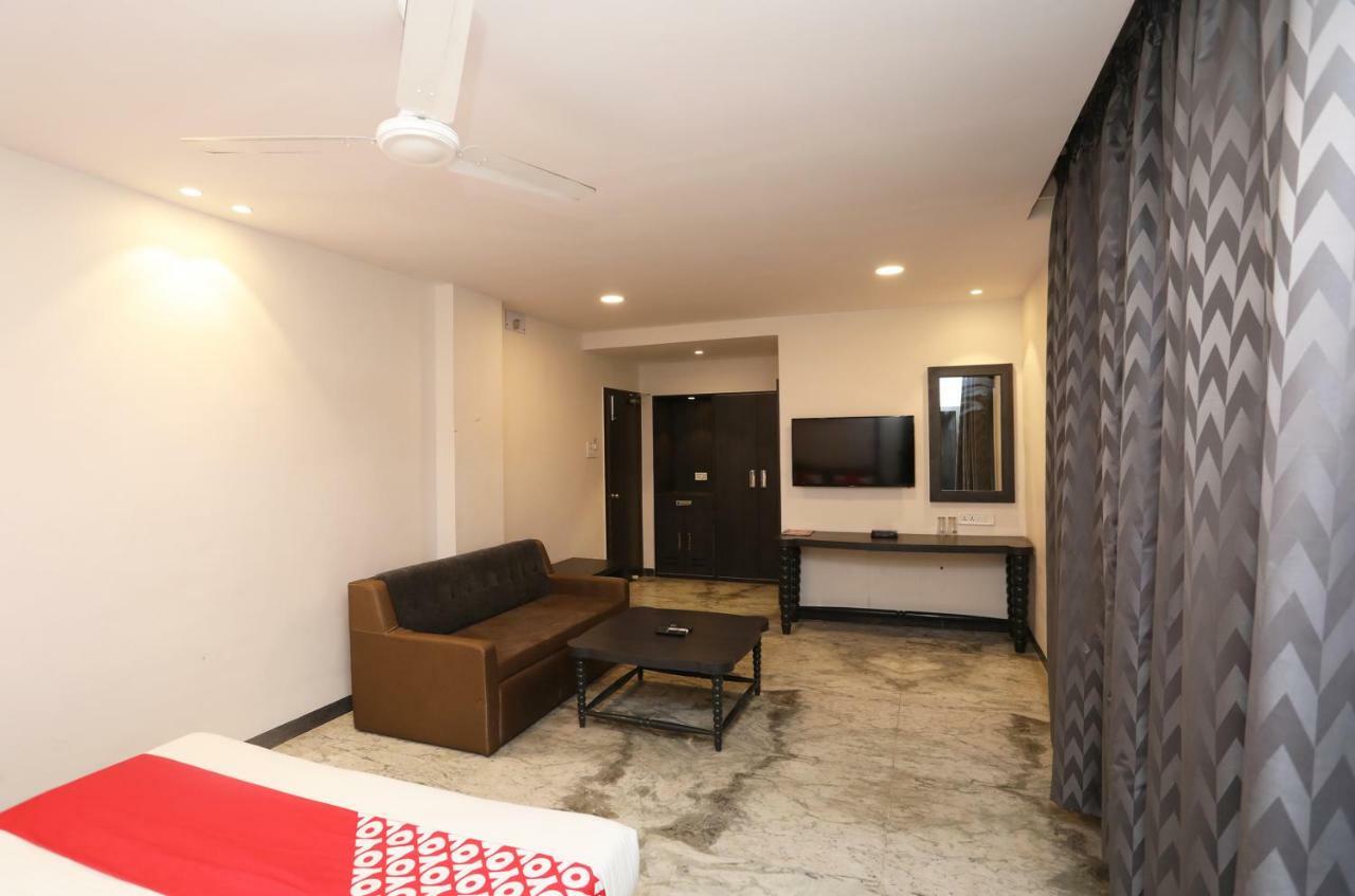 Oyo 15966 Hotel Shivam Kolkata Eksteriør bilde